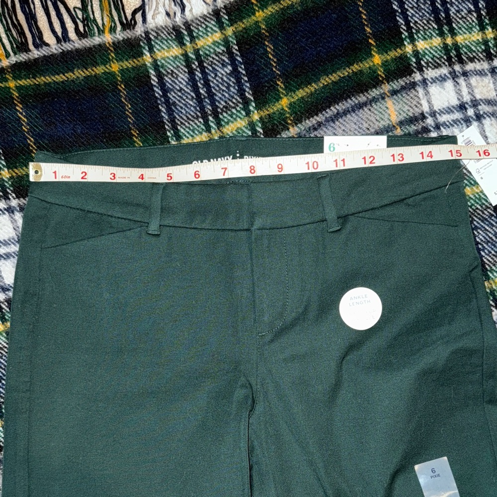 Old Navy Women's mid rise pixie pant size 6 NWT - Picture 6 of 9